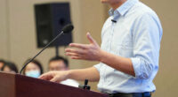 8 Best Wireless Microphones for Speeches in 2026