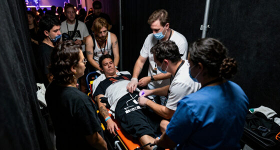 14 People Hospitalized During The Chainsmokers Concert In San Jose
